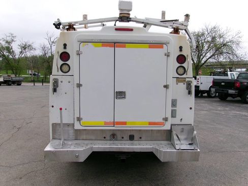 Used 2012 Chevrolet Silverado 3500 W/T AWD/4WD image 5