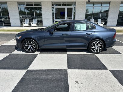 Used 2019 Volvo S60 T6 Momentum