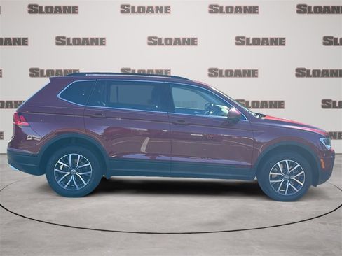 Used 2019 Volkswagen Tiguan SE w/ Panoramic Sunroof Package image 6