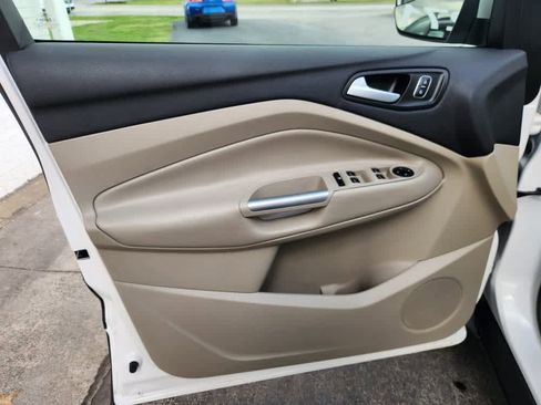 Used 2018 Ford Escape SEL image 22