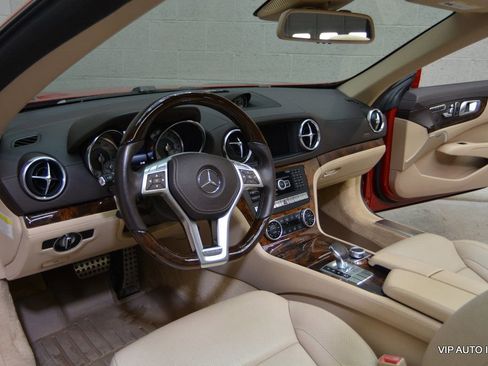 Used 2014 Mercedes-Benz SL 550 image 13