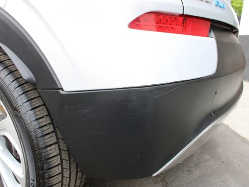 Used 2023 Chevrolet Bolt EUV LT image 34