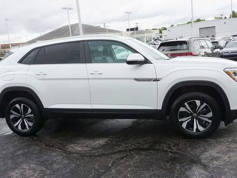 New 2026 Volkswagen Atlas Cross Sport SE AWD/4WD image 3