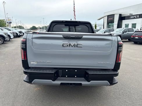Used 2025 GMC Sierra EV Denali AWD/4WD image 4