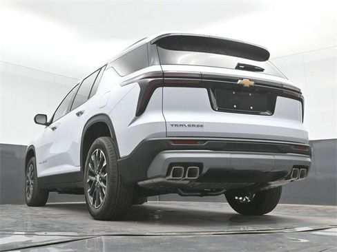 New 2026 Chevrolet Traverse LT image 59