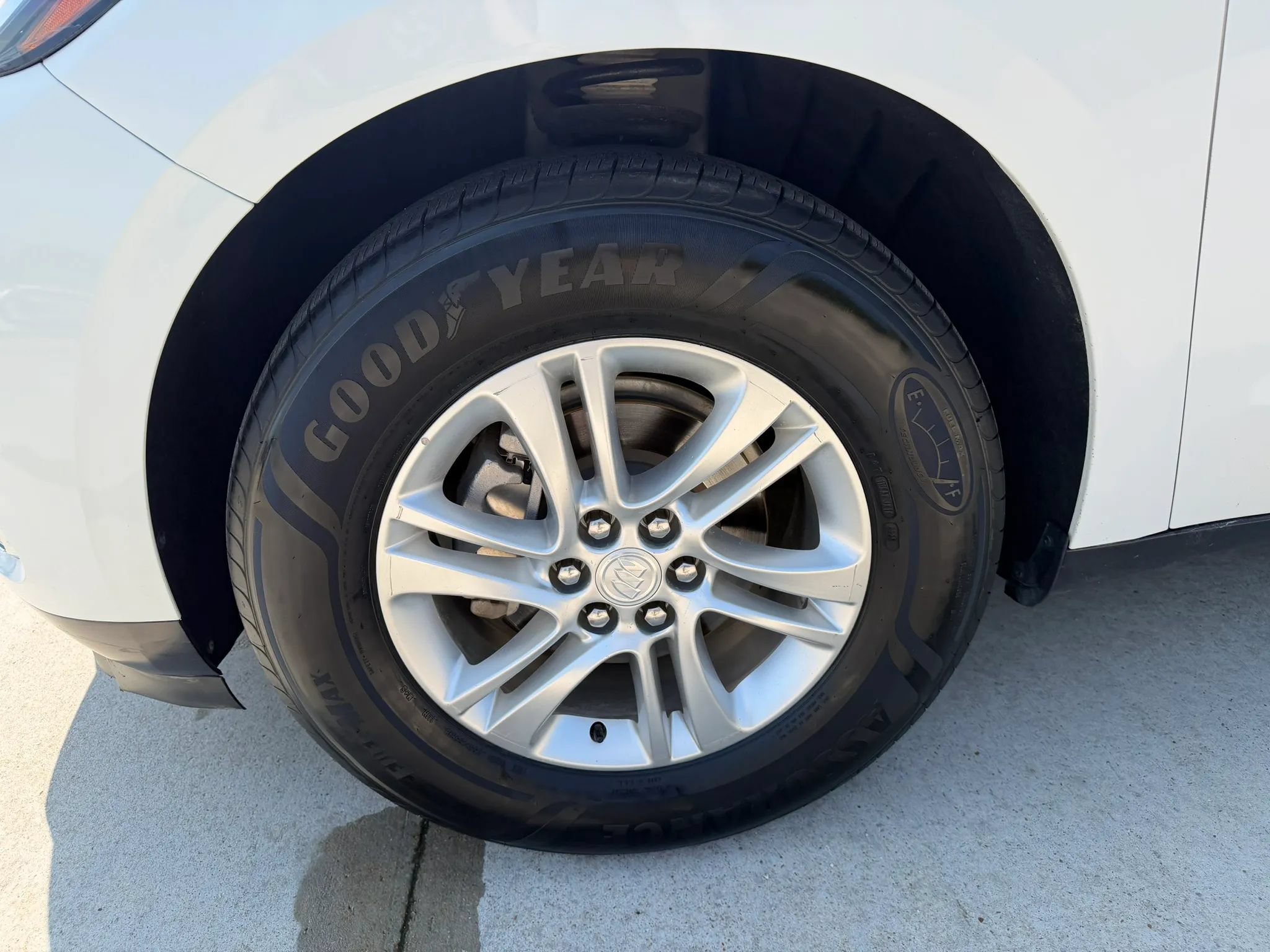 Used 2019 Buick Enclave Essence FWD image 75