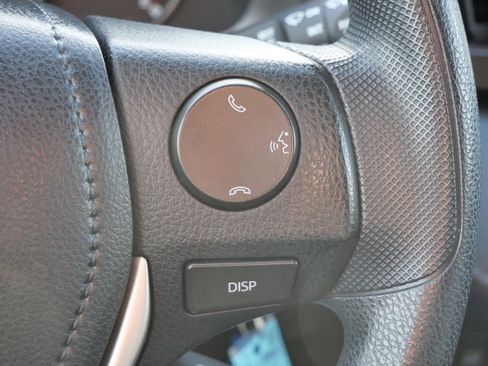 Used 2016 Toyota RAV4 LE image 32