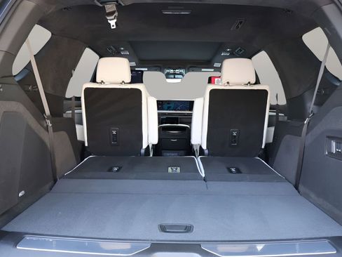 Certified 2025 Cadillac Escalade Sport Platinum image 22