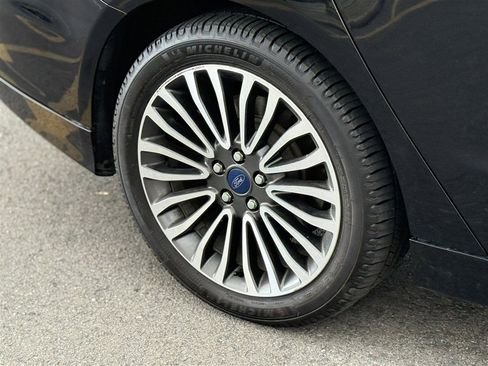 Used 2017 Ford Fusion Energi Titanium image 9