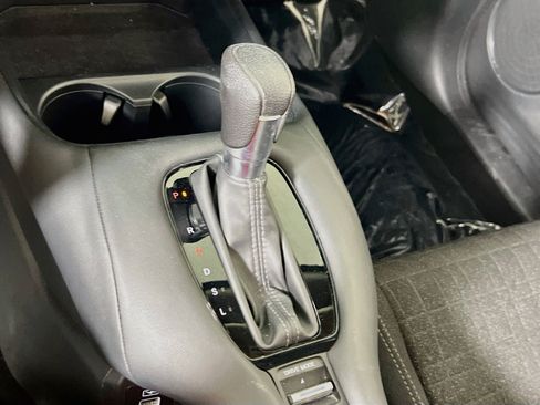 Used 2023 Honda HR-V LX image 16