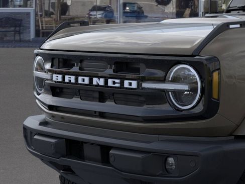 New 2026 Ford Bronco Outer Banks image 19