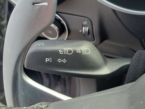 Used 2025 Alfa Romeo Stelvio Sprint AWD/4WD image 25