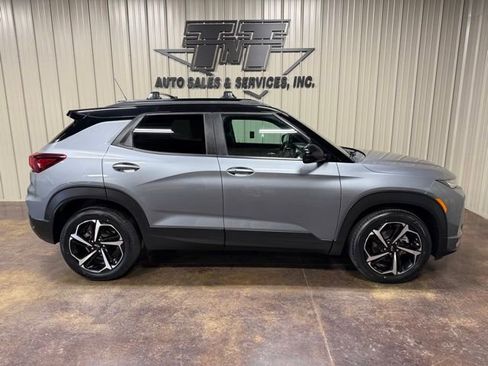 Used 2022 Chevrolet TrailBlazer RS w/ Technology Package image 7