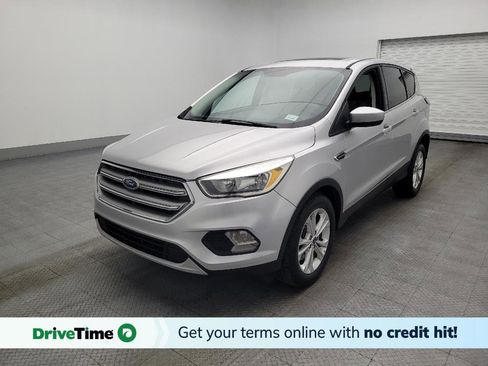 Used 2017 Ford Escape SE image 1