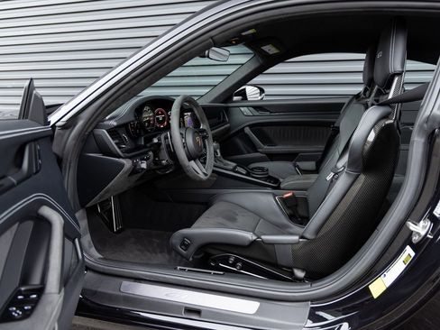 Certified 2024 Porsche 911 GT3 image 23