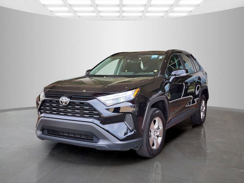 Used 2024 Toyota RAV4 XLE image 9
