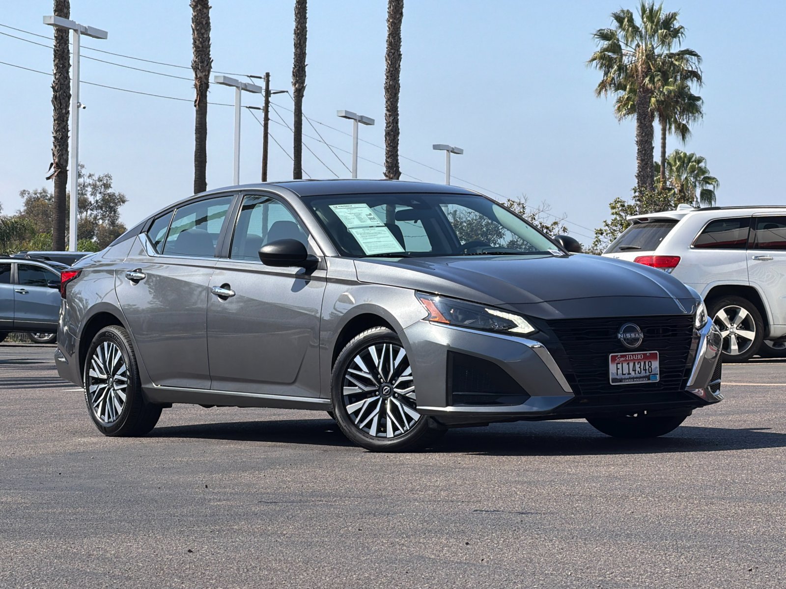Used 2025 Nissan Altima 2.5 SV AWD/4WD image 8