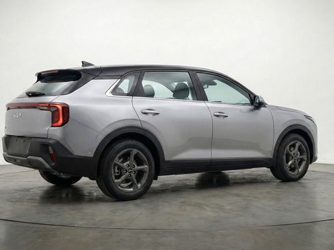 Used 2025 Kia K4 LXS image 9