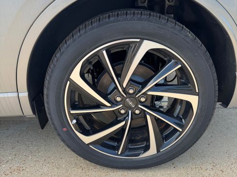 New 2024 Lincoln Corsair Grand Touring w/ Equipment Group 301A image 32