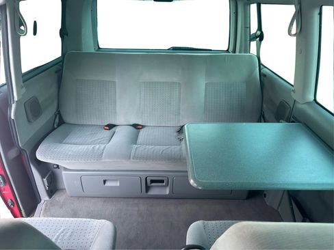 Used 2002 Volkswagen Eurovan MV image 14