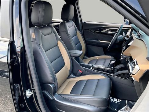 Used 2021 Chevrolet TrailBlazer ACTIV w/ Convenience Package FWD image 9
