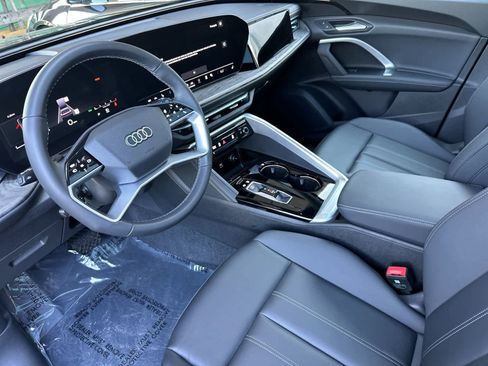 Used 2025 Audi Q5 Premium w/ Convenience Package AWD/4WD image 11