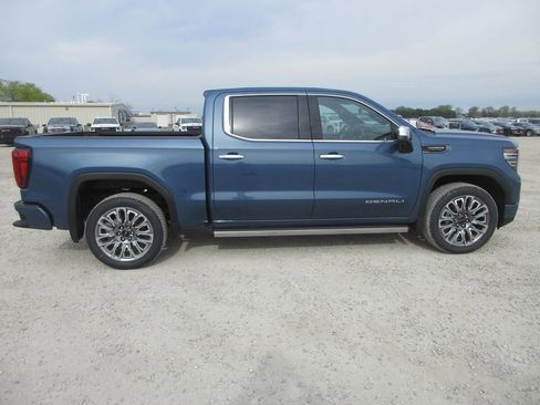 New 2026 GMC Sierra 1500 Denali Ultimate AWD/4WD image 3