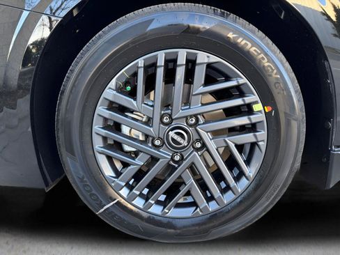 New 2026 Nissan Sentra SV image 28