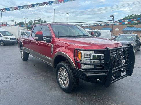 Used 2018 Ford F350 King Ranch w/ King Ranch Ultimate Package AWD/4WD image 3