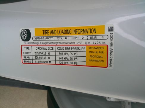 Used 2021 GMC Acadia SLT w/ Technology Package image 41