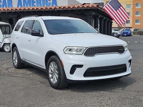 Used 2024 Dodge Durango SXT image 1