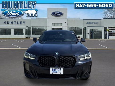 Used 2022 BMW X4 xDrive30i AWD/4WD image 3