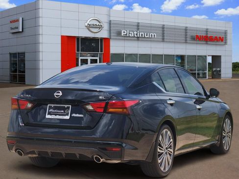 Certified 2025 Nissan Altima 2.5 SL FWD image 4