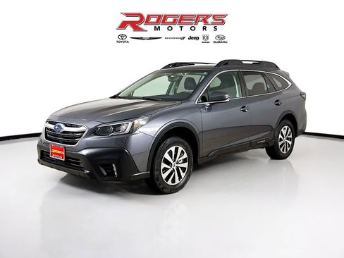 Certified 2022 Subaru Outback Premium image 3