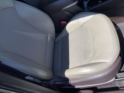 Used 2015 Hyundai Tucson SE image 17