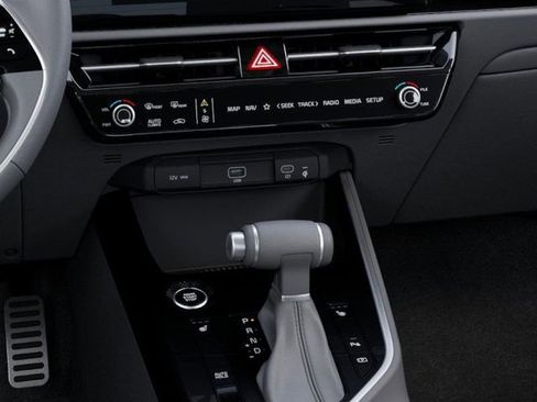 Used 2024 Kia Niro EX Touring FWD image 23