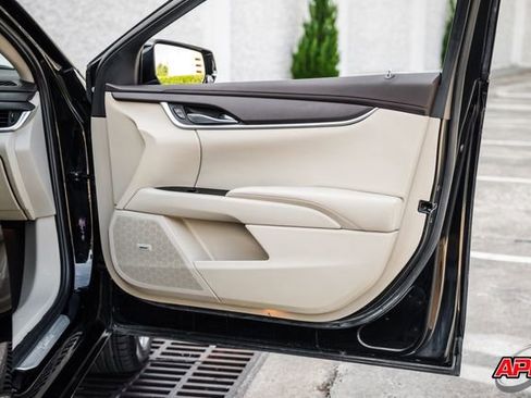 Used 2014 Cadillac XTS FWD image 84