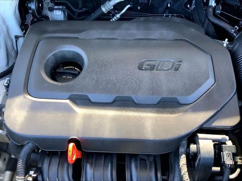 Used 2017 Hyundai Santa Fe Sport image 31