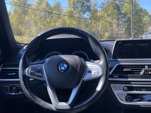 Used 2018 BMW 750i xDrive 750i xDrive image 33