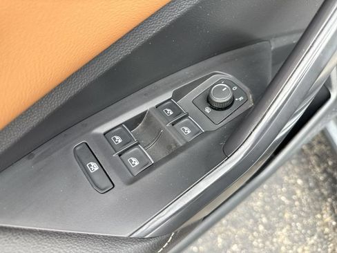 Used 2022 Volkswagen Jetta SEL FWD image 13