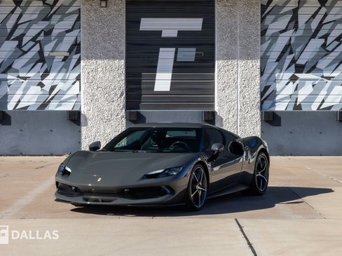 Used 2023 Ferrari 296 GTB RWD image 5