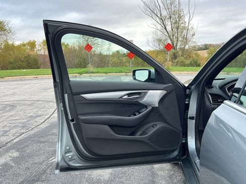 Used 2023 Cadillac CT5 Luxury image 10