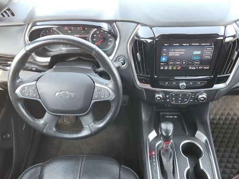 Used 2022 Chevrolet Traverse RS FWD image 27