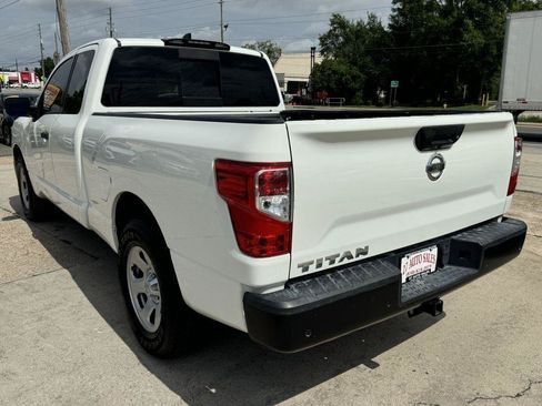 Used 2022 Nissan Titan S RWD image 7