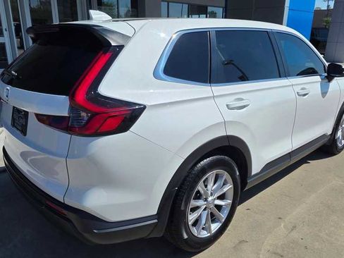 Used 2025 Honda CR-V EX image 5