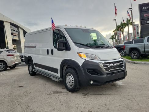 Used 2025 RAM ProMaster 2500 w/ U-Haul Equipment Group FWD image 3