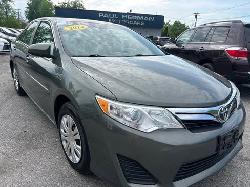Used 2014 Toyota Camry LE FWD image 1