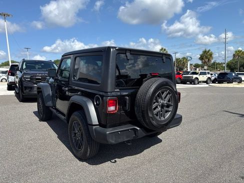 Used 2024 Jeep Wrangler Sport AWD/4WD image 3