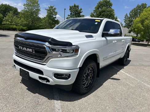 Used 2024 RAM 1500 Limited AWD/4WD image 3