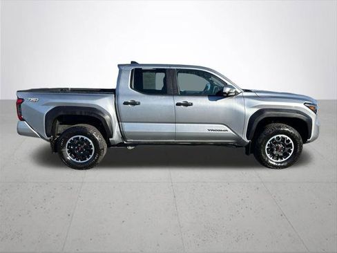Certified 2024 Toyota Tacoma TRD Off-Road w/ TRD Off Road Premium Package image 7